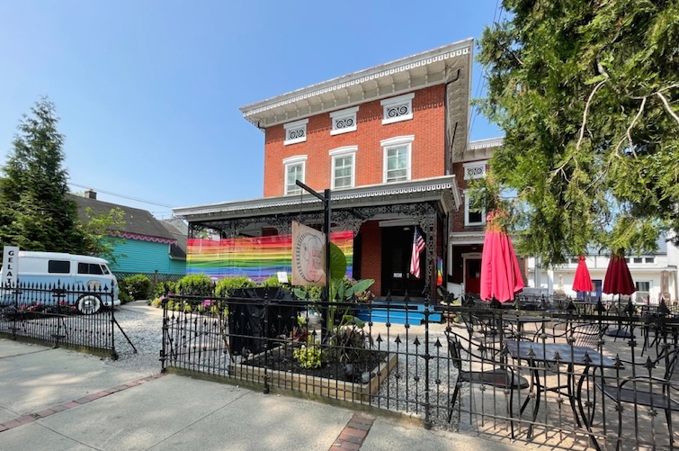 Under the Moon Restaurant in Lambertville NJ